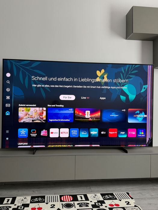Samsung OLED TV – funcțional, cu display defect (linii verticale) – ideal pentru piese sau utilizare