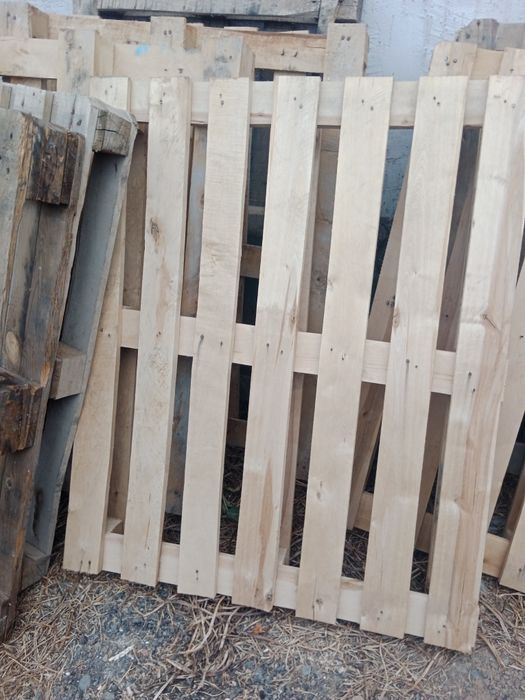 Продам поддон срочно