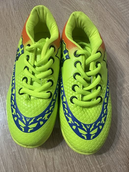 Продам новый кеды