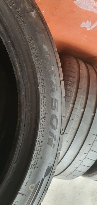 Гуми 4бр 245/40/19 - 1бр  - 139лв