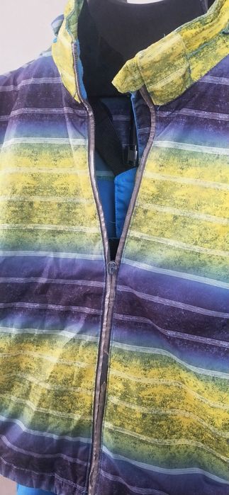 Продам костюм весна -осень.