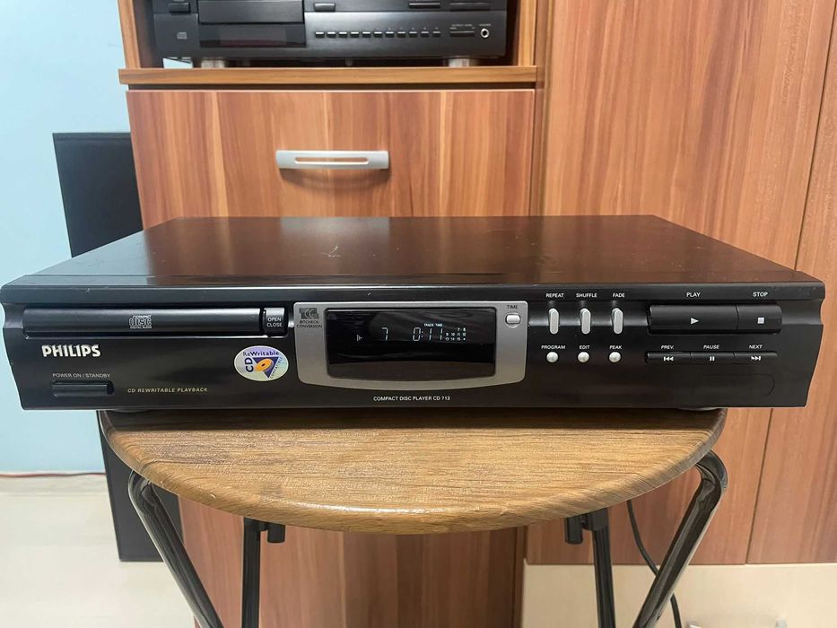 Philips CD-713 Compact Disc Player