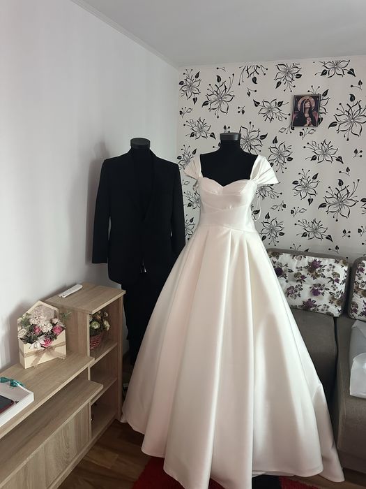 Inchiriez manechin mire & mireasă