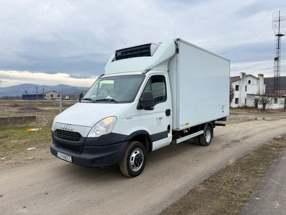 Iveco daily frigorific 35C15 mercedes sprinter 519 Sebes • OLX.ro