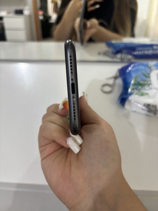 iphone 11 б/у акб 72%