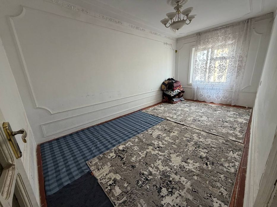 6-мкр.да жойлашган 4 хонали квартира ижарага берилади