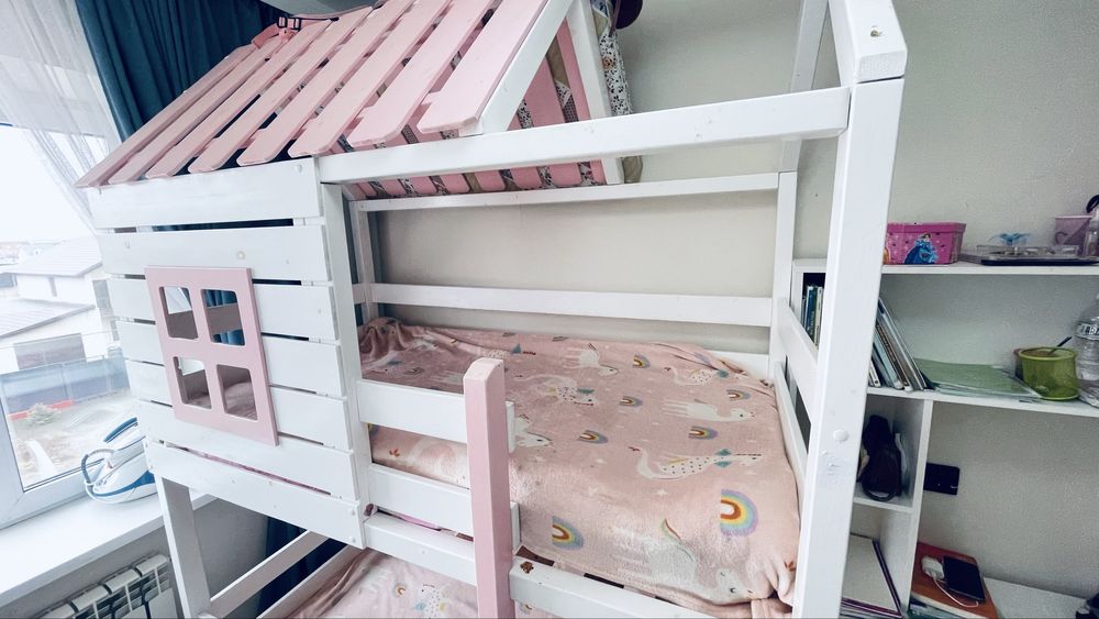 Детские кровать.