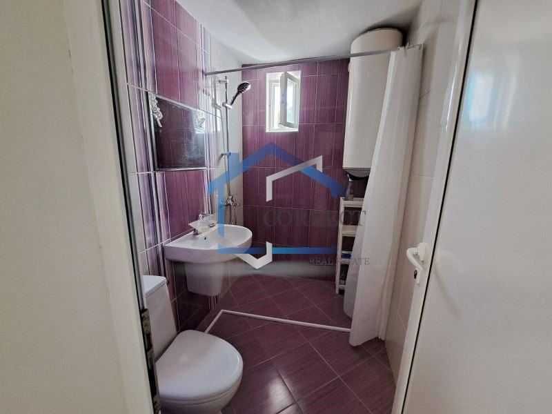 Дава се под наем Тристаен апартамент в с. Чайка, Област Варна - 77 кв.м за 561 € - Снимка #6