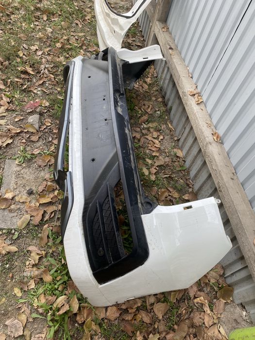 Jac js6 бампер и кришка багажника