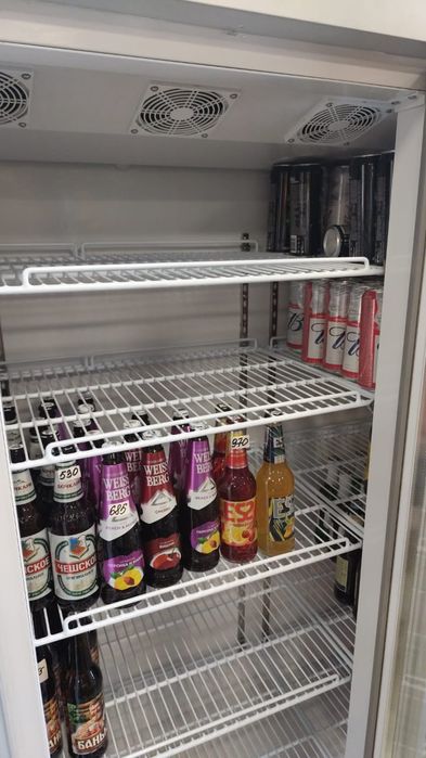 Холодильный шкаф 3х дверный