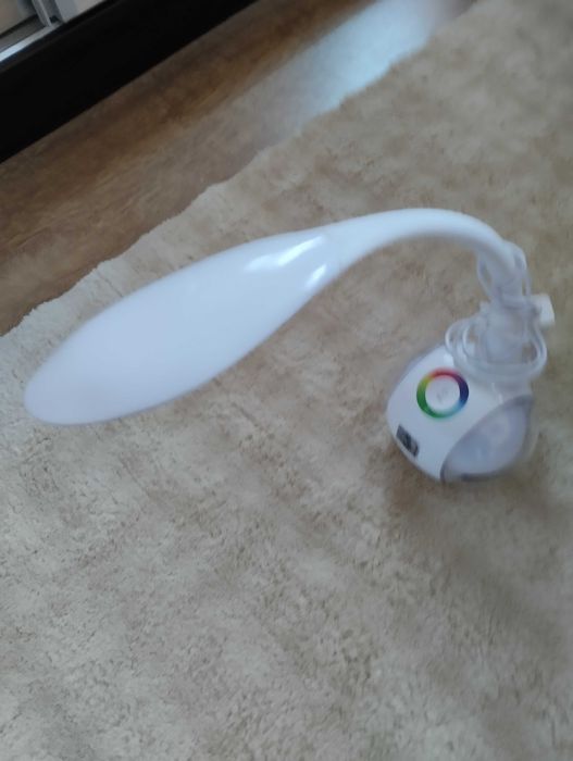 Настолна лампа на ток