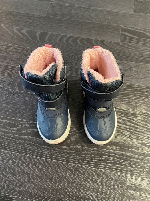Детски ботуши и сандали 24-25 номер и Прески 29н.