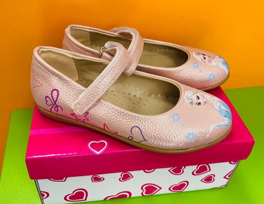 Обувки Елза и Ана
Номера-26,27,28,29,30
Цена -28 лв