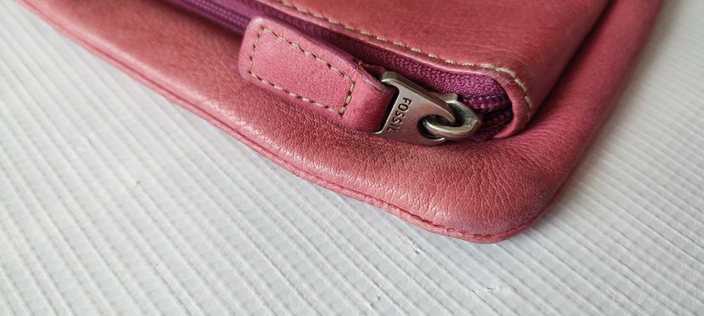 Кожени чанти Fossil  и др