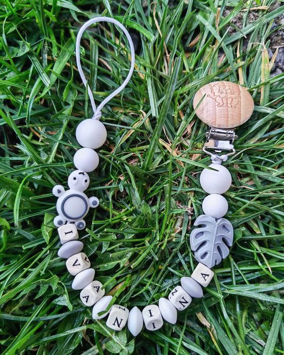 Клипс за биберон с име