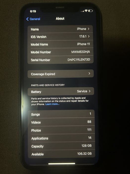 iPhone 11 Black 128 GB Пълен Комплект