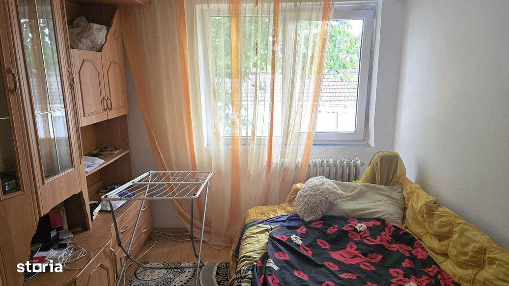 Vand apartament cu 2 camere in Deva, zona Al. Motilor et. 1,