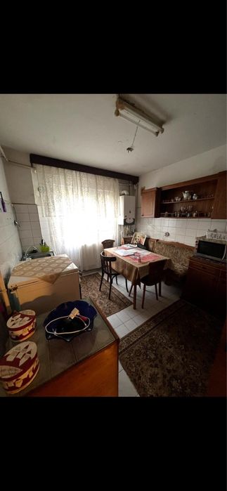 Piata Mare - 3 Camere - Decomandat - 63mp - Etaj 1