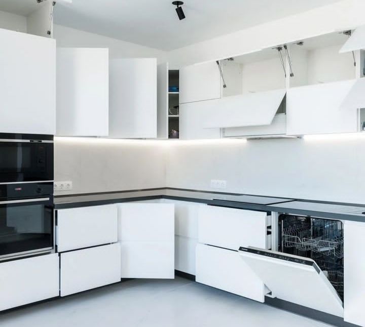 Кухинный мебел на заказ 850000кв