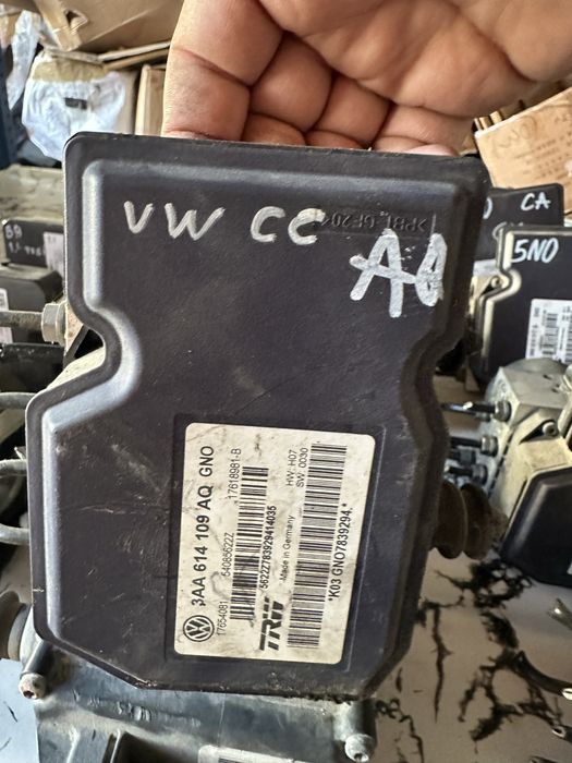ABS помпа модул Абс за Vw Passat CC B7 3AA 614 109 AQ