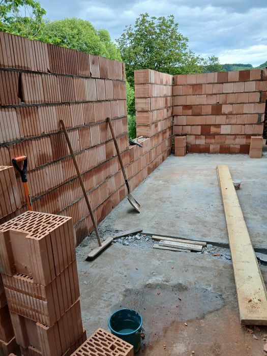 Execut lucrări construcții detaliile la telefon