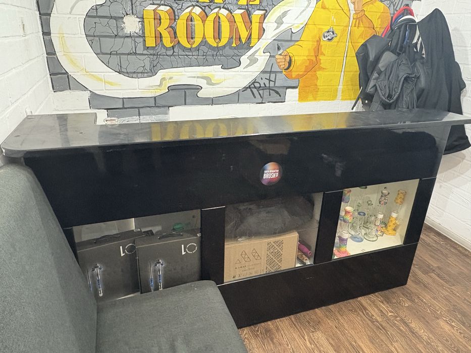 Продается барная стойка