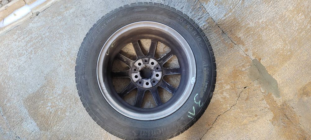 Зимни гуми Continental 205/60 R16 96 с джантиH