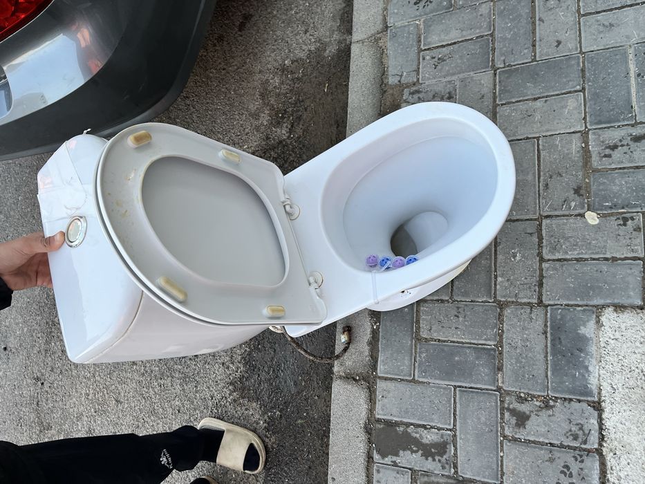 Унитаз туалет бууу