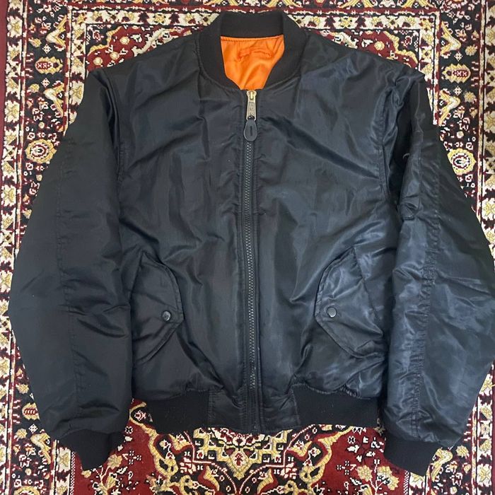 Бомбер MA-1 Mil-Tec Размер XS.
П