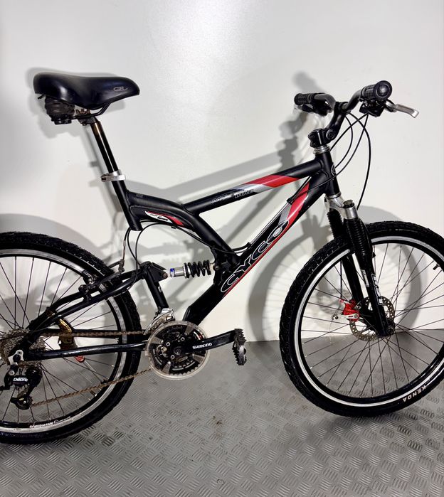 Алуминиев велосипед Cyco 28 цола/ колело