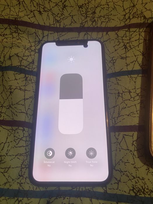 iPhone x in stare acceptabila