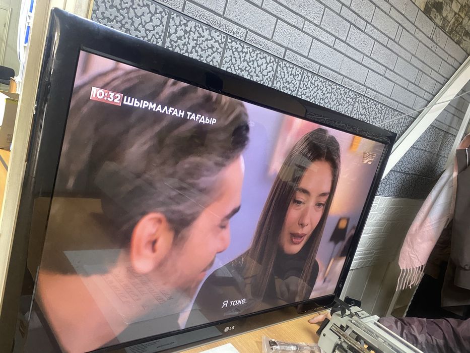 Продам телевизор