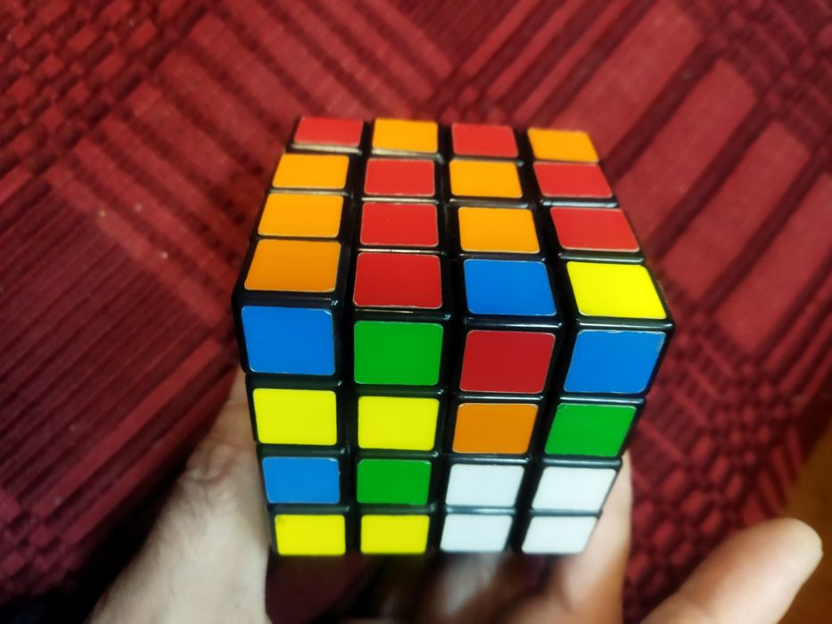 RUBIKS KUBE, Кубчето на Рубик- голям размер