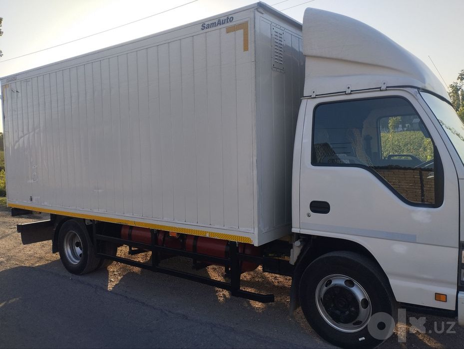 Продается Isuzu 2019 yil 300.000 probeg