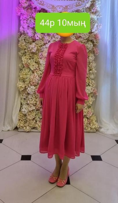 Плащ,Кофта,Көйлектер сатылады