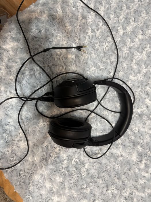 The item is a Razer Kraken X Lite gaming headset