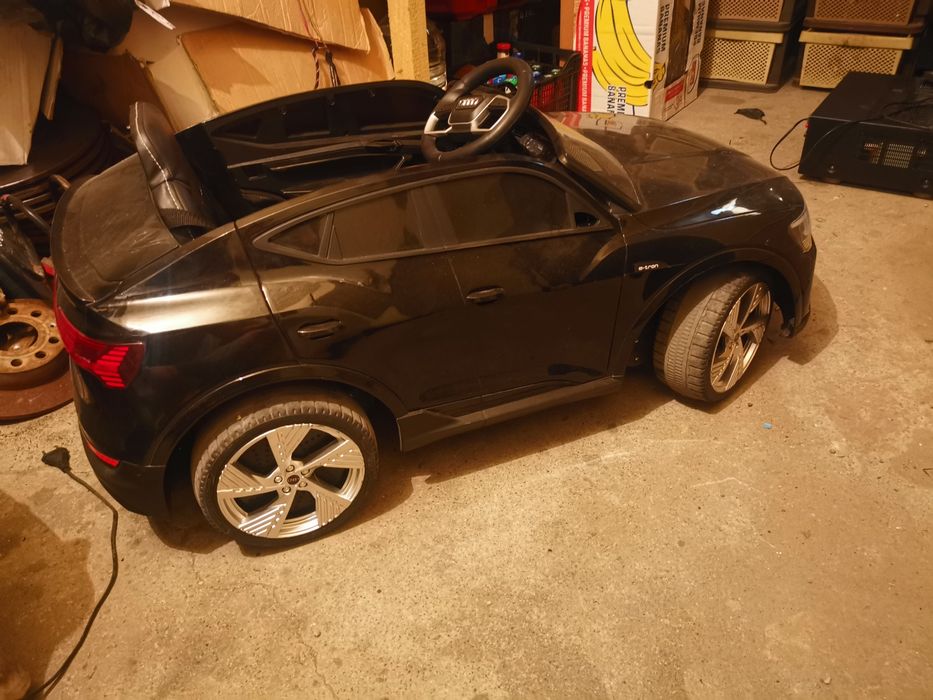 Акомулаторна кола ауди