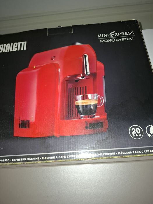 Masina de cafea cu capsule