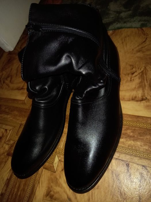 Продам осенные сапоги