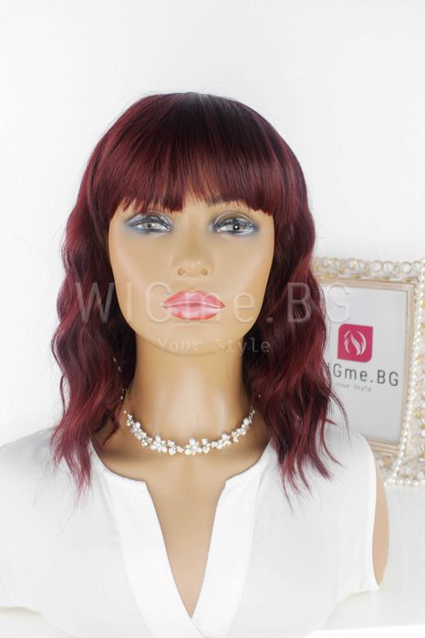 Червена перука на вълни с бретон Дейзи