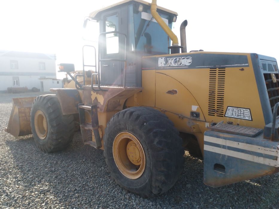 Погрузчик 3 кубалик 2013 йил