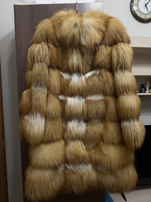 Шуба , натуральная лиса