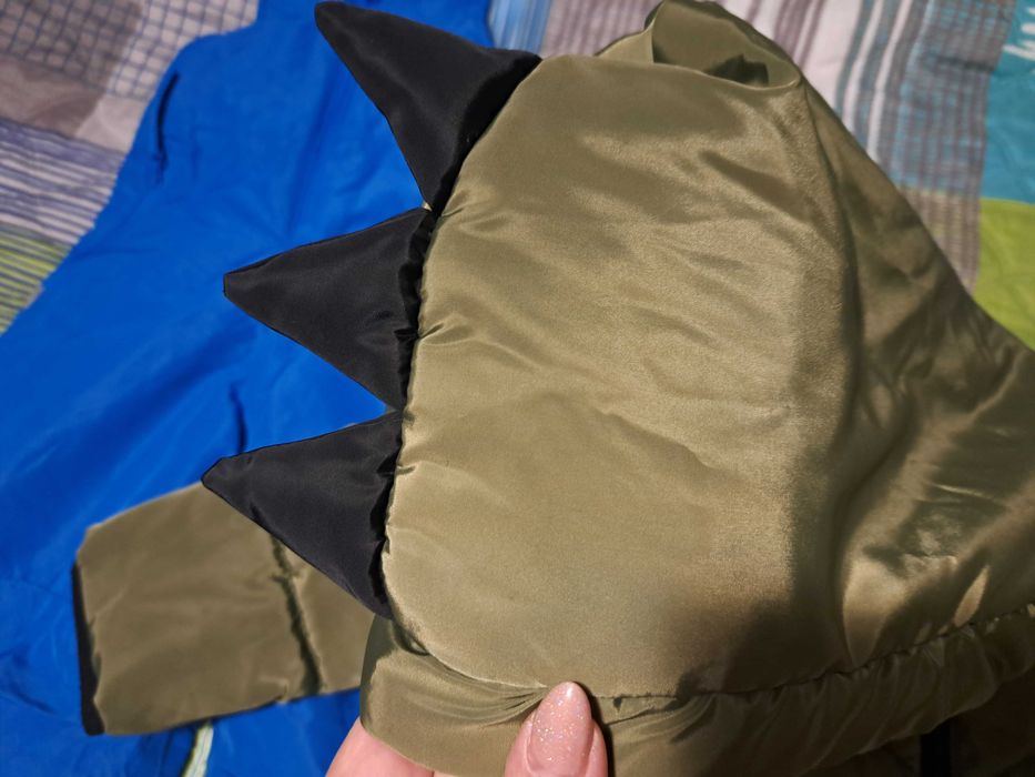 Якета и грейки на символични цени