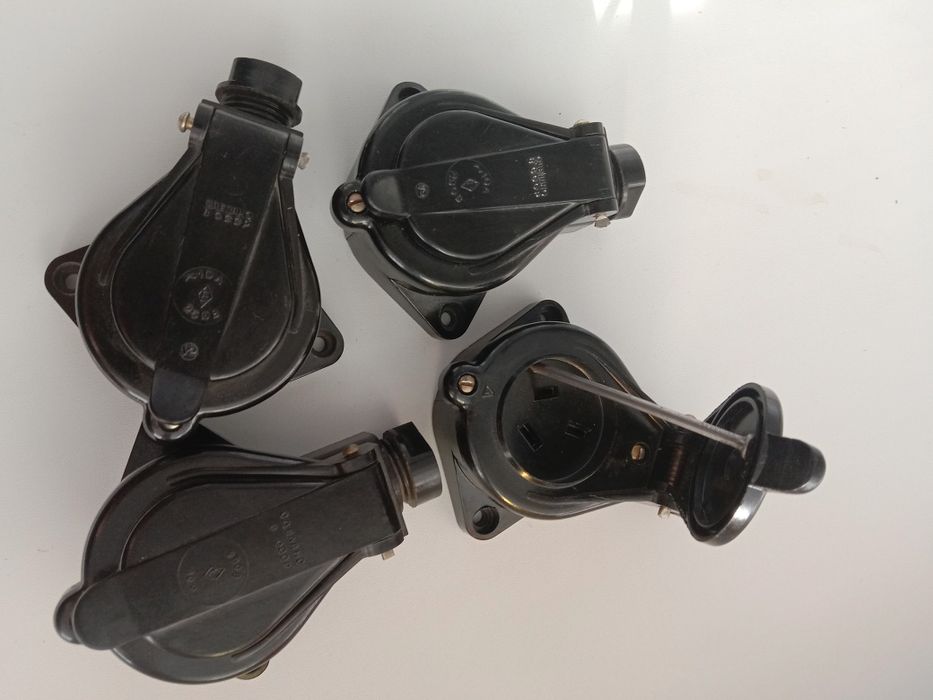 Электрокомплектующие советские.