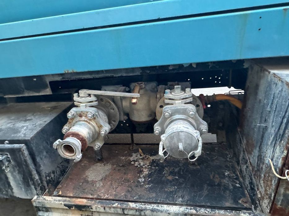 sisterna sotiladi isuzinki zavodskoy holatda