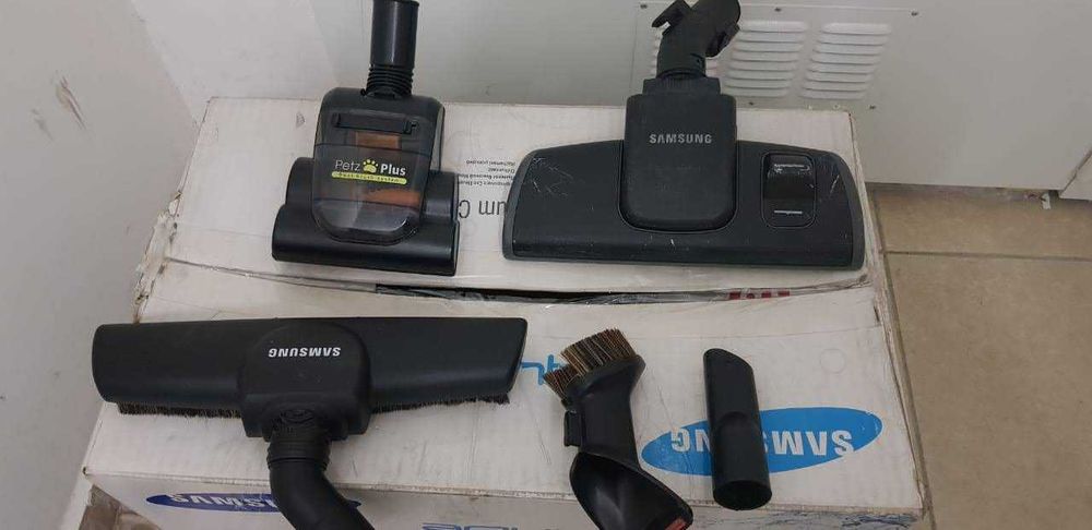 Пылесос с аква фильтром Samsung SD9480 Aquatic 1600 Вт.