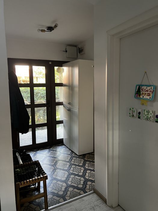 Casă individuală P+1, 6 camere, 3 băi, teren 700mp, 2 fronturi stradale – Corbeanca, Tămasi