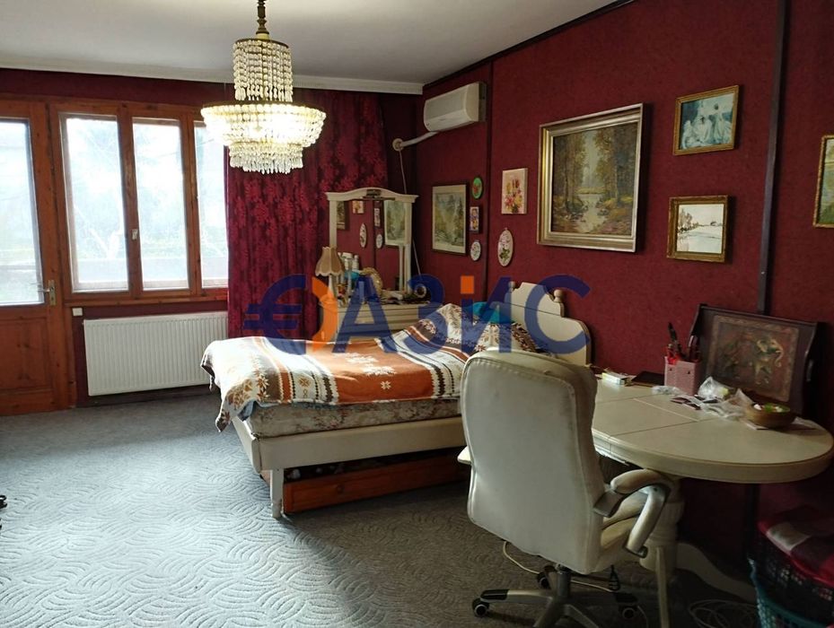 Четириетажна къща в Черноморец на 200 м от плажа, България, 520 кв.,