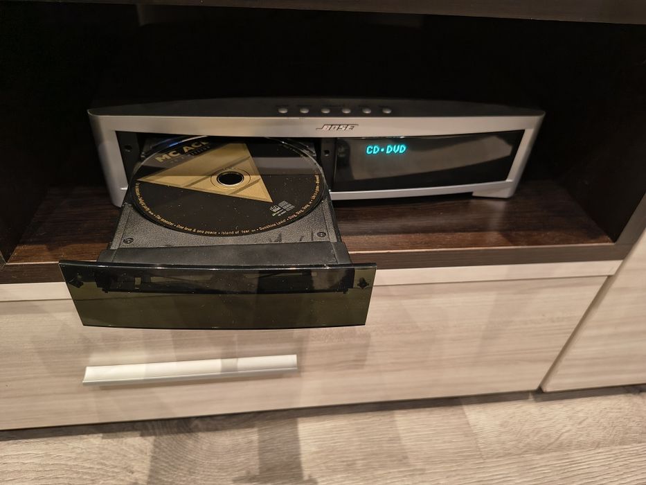 BOSE AV 3-2-1 Series II Media Center