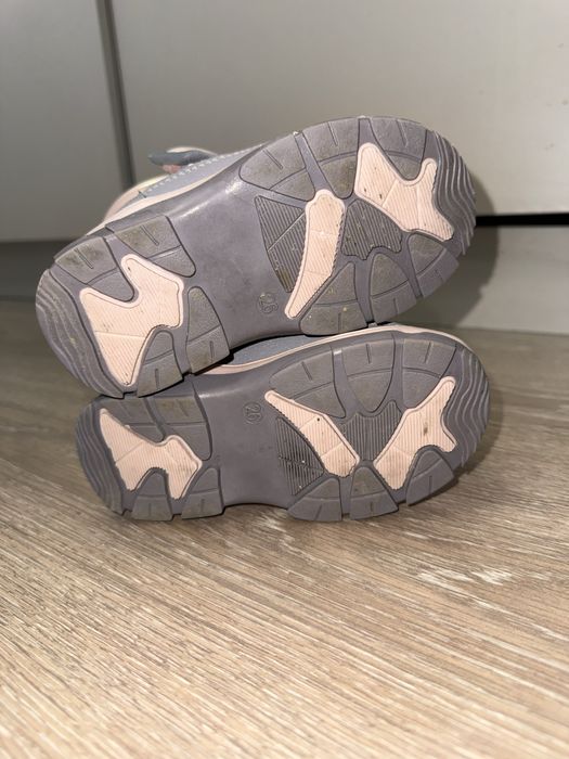 Продам детские зимние сапожки